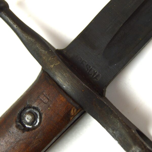 Italian M1891-TS (Truppe Speciali) Mannlicher-Carcano Bayonet in Leather Scabbard - Image 8