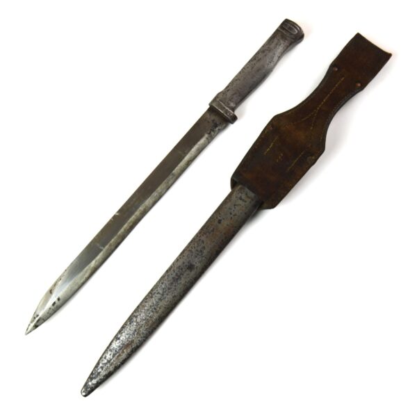 Imperial German Gewehr 71/84 Ersatz EB25 Variant Bayonet in Scabbard with Frog - Image 2