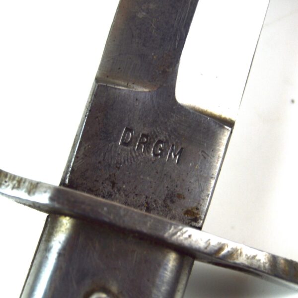 Imperial German Early Manufacture Crank Handle Ersatz EB1 Bayonet in Scabbard - Image 4