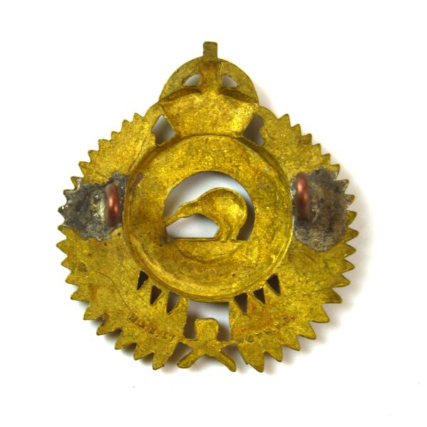 New Zealand Regiment (1947-1952 Pattern) Officer's Cap Badge, King's Crown, Original - Image 2