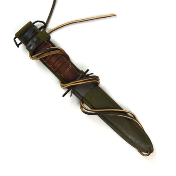 Korean War-Era US M4 Bayonet by Camillus in Beckwith M8A1 Scabbard - Image 3