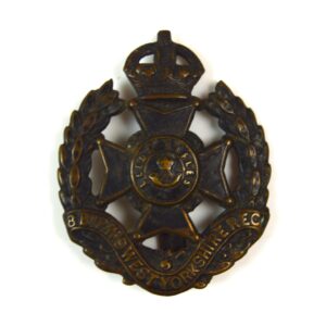 8th Battalion (Leeds Rifles), West Yorkshire Regiment Cap Badge, King's Crown, Original