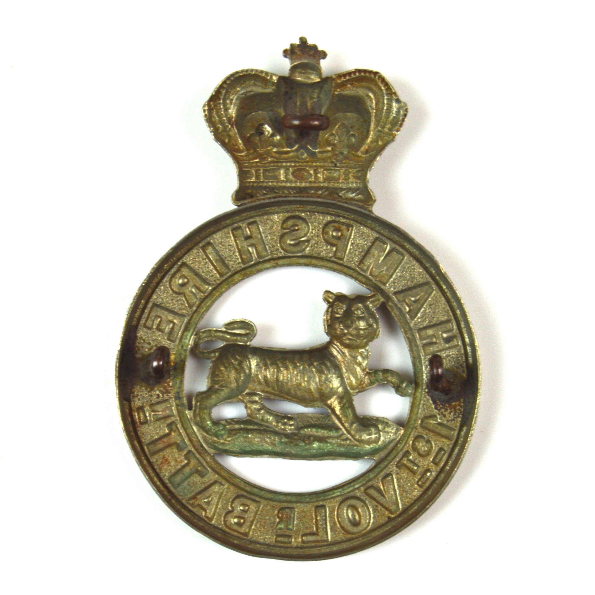1st Volunteer Battalion, Hampshire Regiment (c.1885-96 Pattern) Glengarry Badge, Original - Image 2