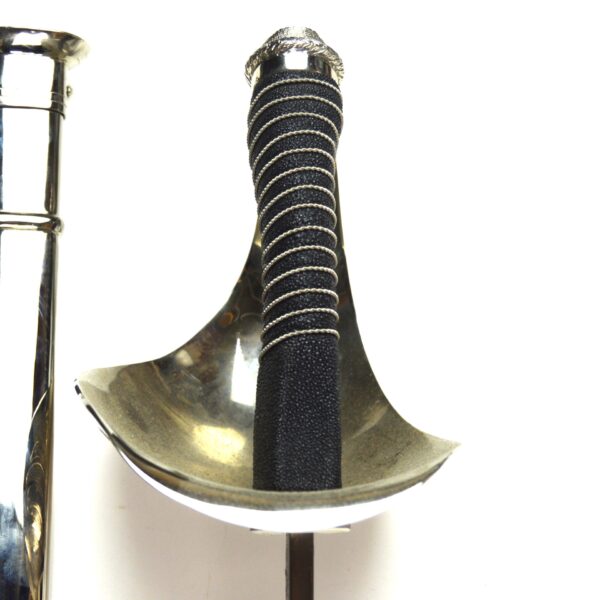 British 1912 Pattern Cavalry Sword and Scabbard (ERII) - Image 5