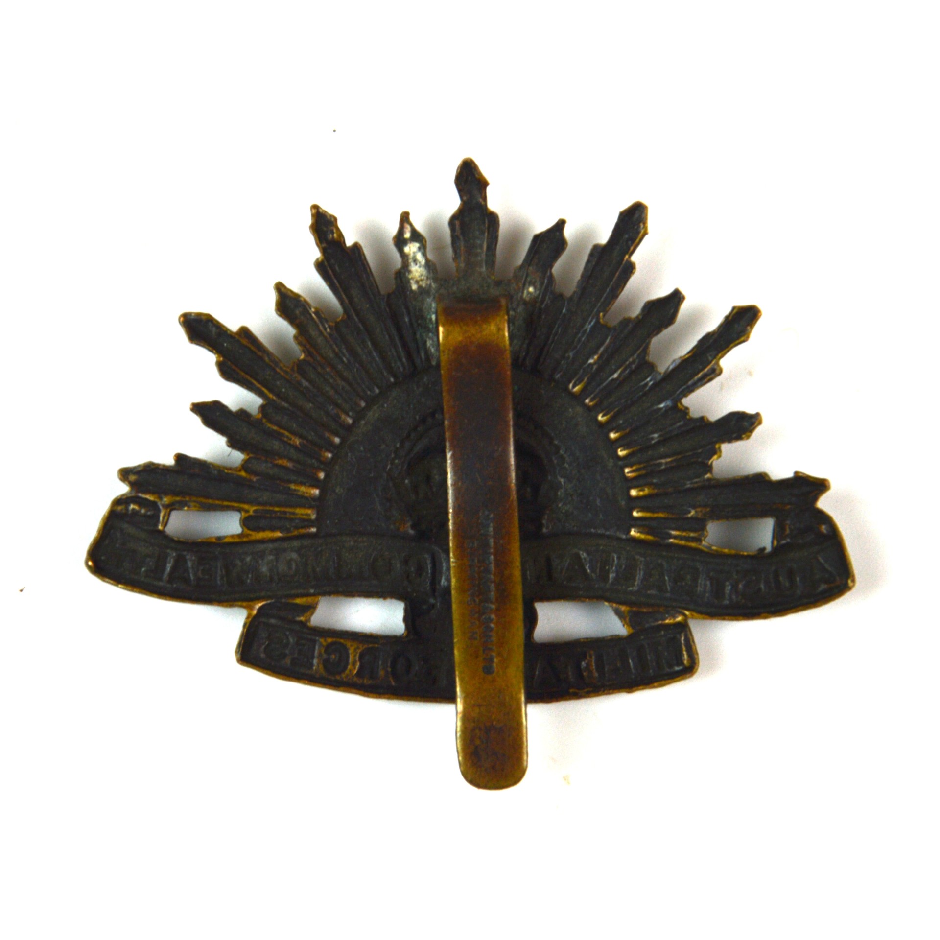 Australian Commonwealth Military Forces (1904-1949 Pattern) Cap Badge, J W Tiptaft & Son Ltd, Birmingham - Image 2