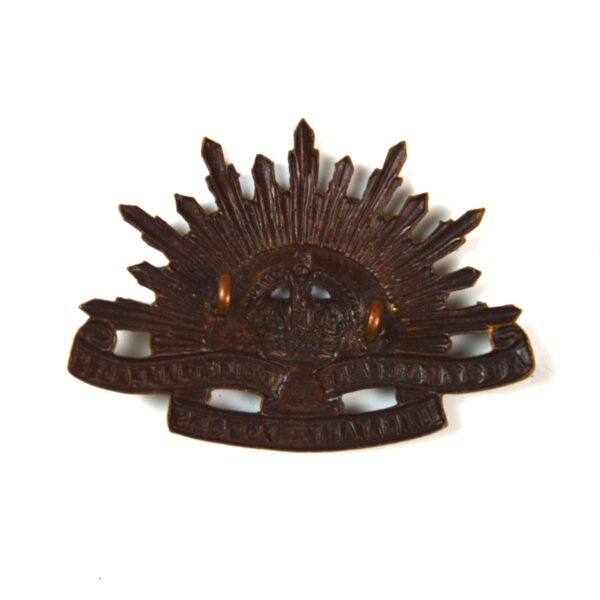 Australian Commonwealth Military Forces (1904-1949 Pattern) Cap Badge, Original - Image 2