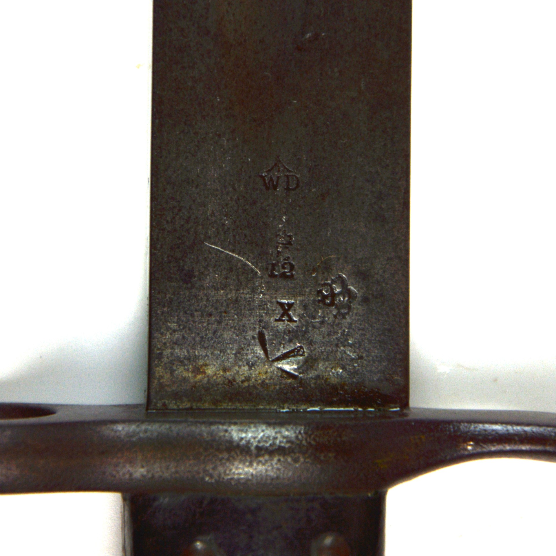 British 1879 Pattern Martini-Henry Artillery Carbine Sawback Bayonet, Made by Winchester, Unit Marked Royal Field Artillery - Image 10