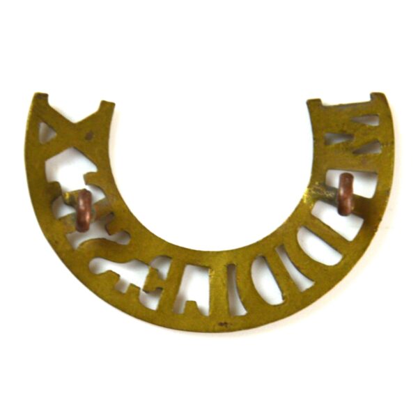 Middlesex Regiment (Pre-1902 Pattern, MIDDLESEX) Curved Brass Shoulder Title - Image 2