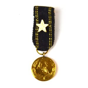 Kuwaiti Military Distinguished Service Medal, 1st Class with Star, Miniature