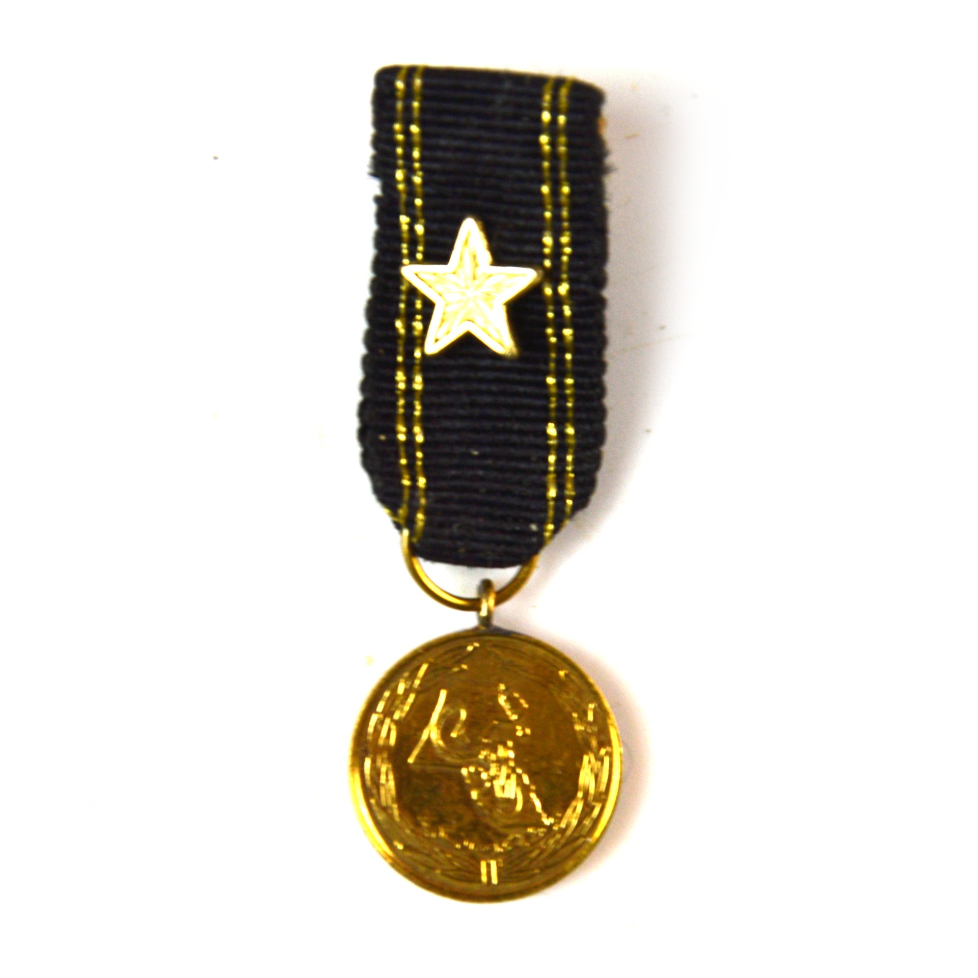 Kuwaiti Military Distinguished Service Medal, 1st Class with Star, Miniature