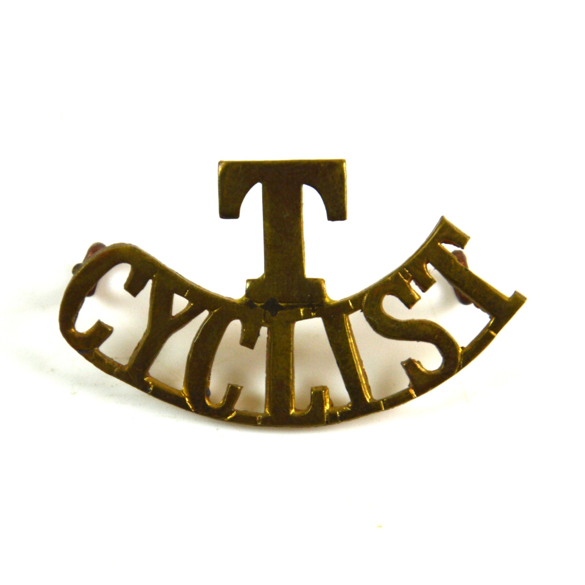Divisional Cyclist Companies, Army Cyclist Corps (T / CYCLIST) WW1 Brass Shoulder Title, Manufactured by J. R. Gaunt, London