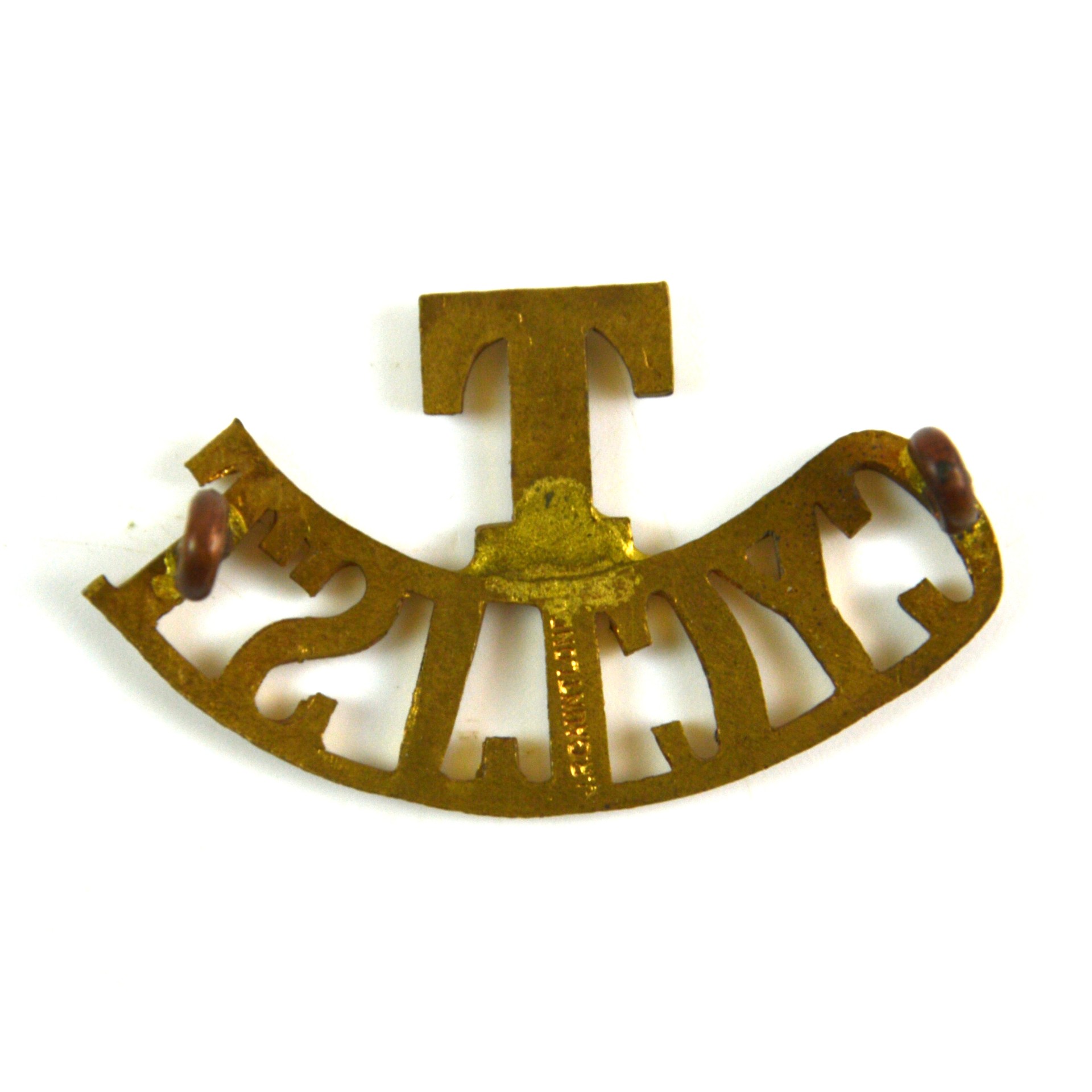 Divisional Cyclist Companies, Army Cyclist Corps (T / CYCLIST) WW1 Brass Shoulder Title, Manufactured by J. R. Gaunt, London - Image 2