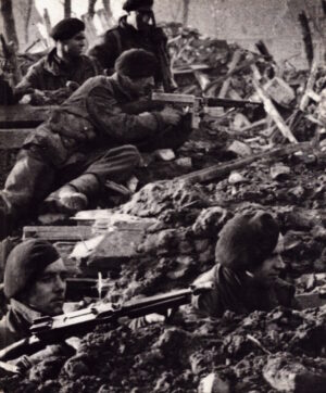 The Commandos (World War II S.) by Russell Miller