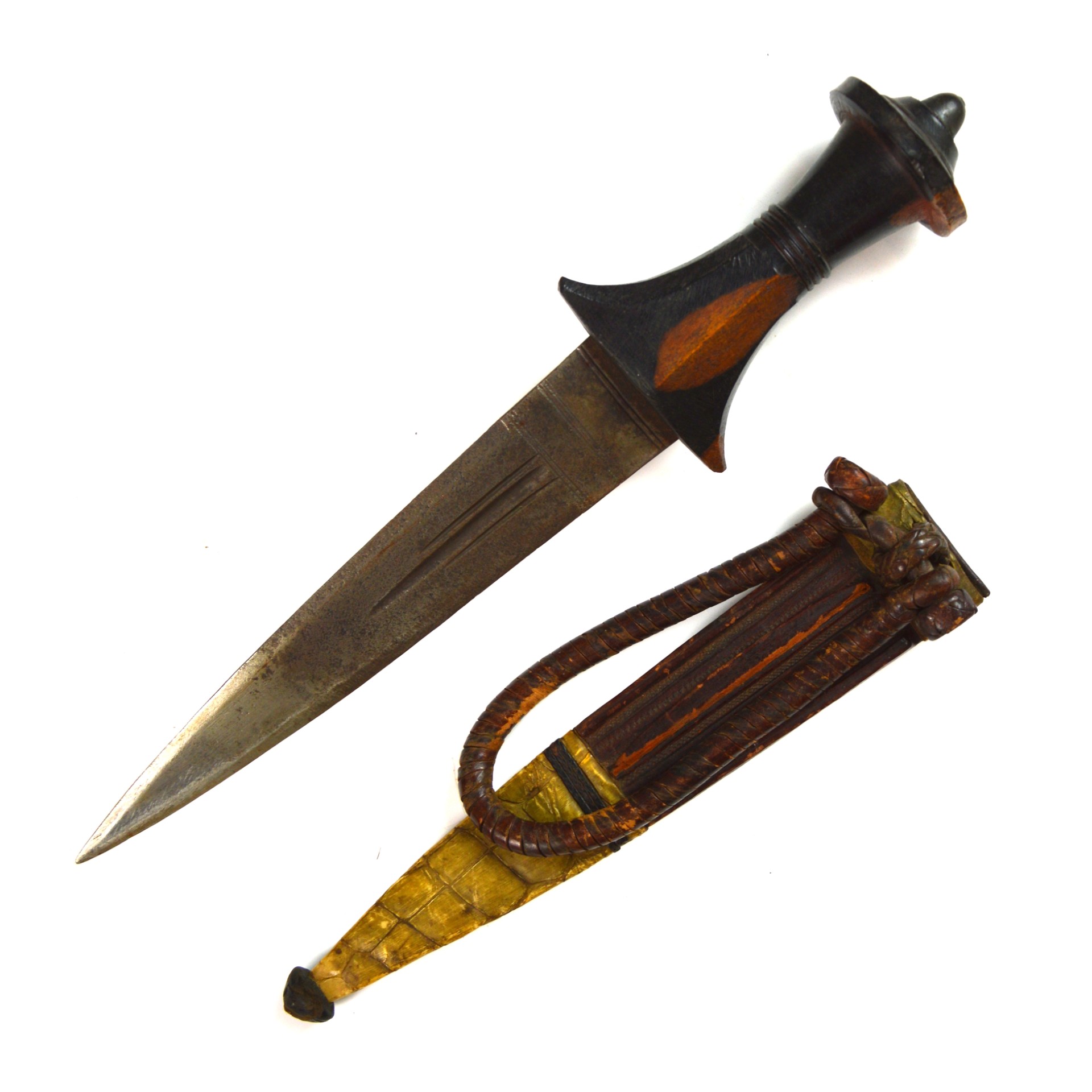 Sudanese Mahdi Arm Dagger with Crocodile Skin Wrapped Scabbard - Image 2