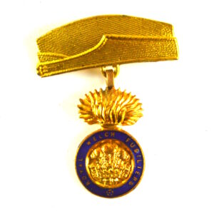 Royal Welch Fusiliers (RWF) Gilt and Enamel Sweetheart Brooch