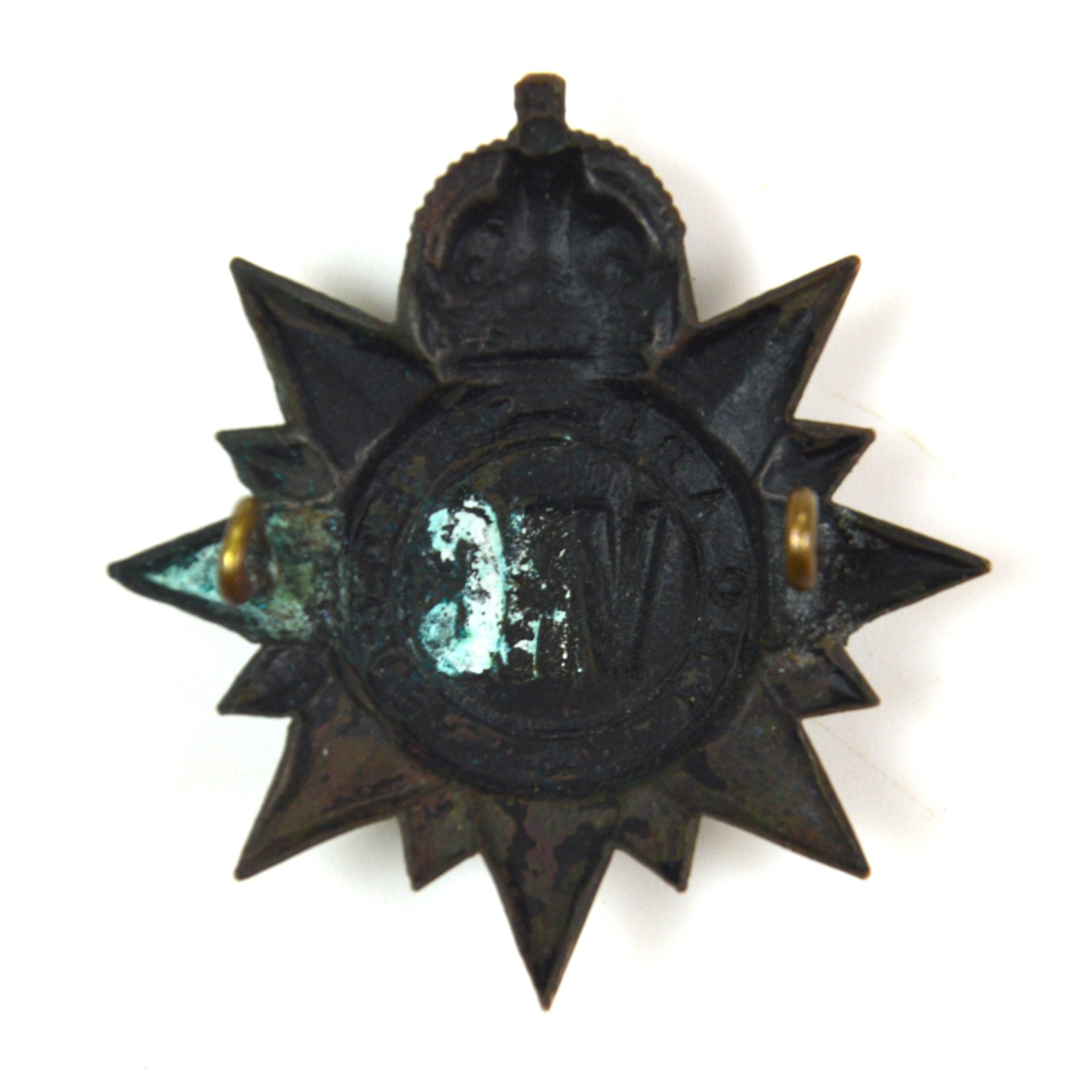 Victoria Rifles of Canada Cap Badge (King's Crown) - Original - Image 2