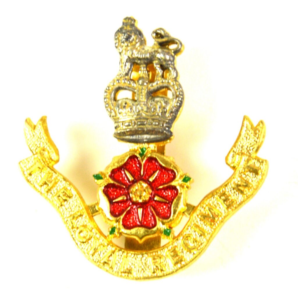 Loyal Regiment (North Lancashire) Officer Gilt and Enamel Cap Badge (1953-1970 Pattern)