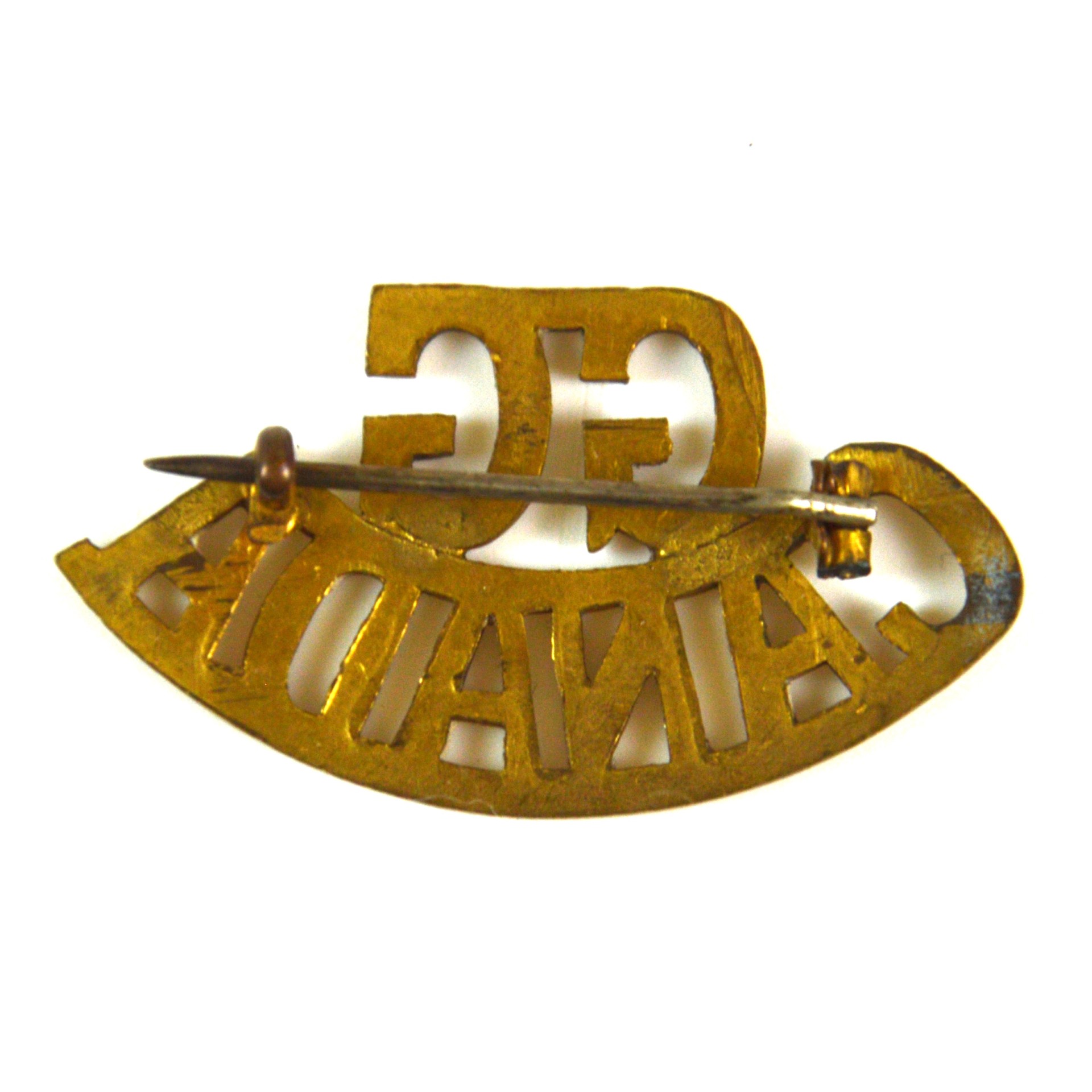 Grenadier Guards of Canada (GG / CANADA) Broached Brass Shoulder Title - Image 2